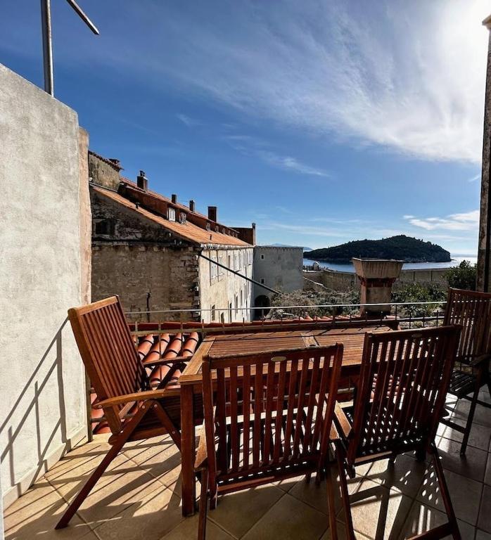 Beautifully Restored 400-year Old House With Stunning Sea Views From The Terrace Holiday home *