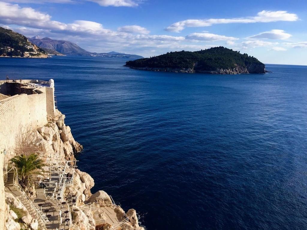 Holiday home Beautifully Restored 400-year Old House With Stunning Sea Views From The Terrace